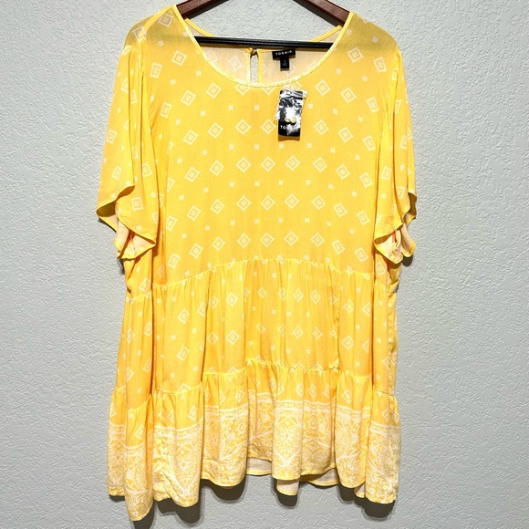 Torrid, Size 3X Tiered Blouse Yellow Keyhole Back Rayon NWT - Picture 6 of 16